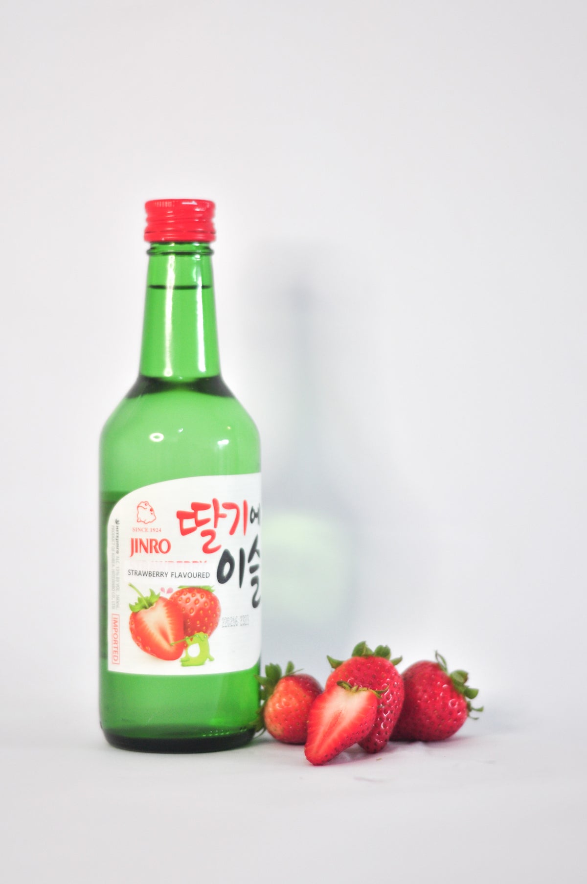 Jinro Strawberry Soju - Pack of 1